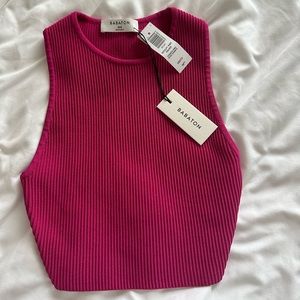 Aritzia Fuchsia Sculpt Crop Top